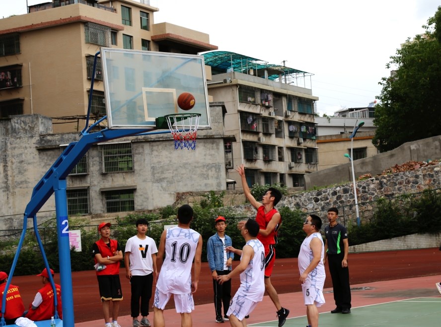 2018年双清区职工篮球赛暨开幕式在我院隆重举行