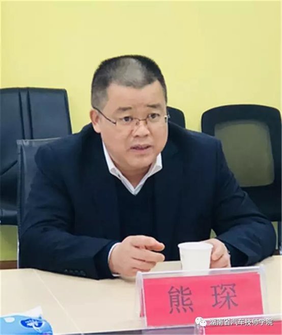 C:\Users\Administrator\Desktop\微信图片_20200523024429.jpg